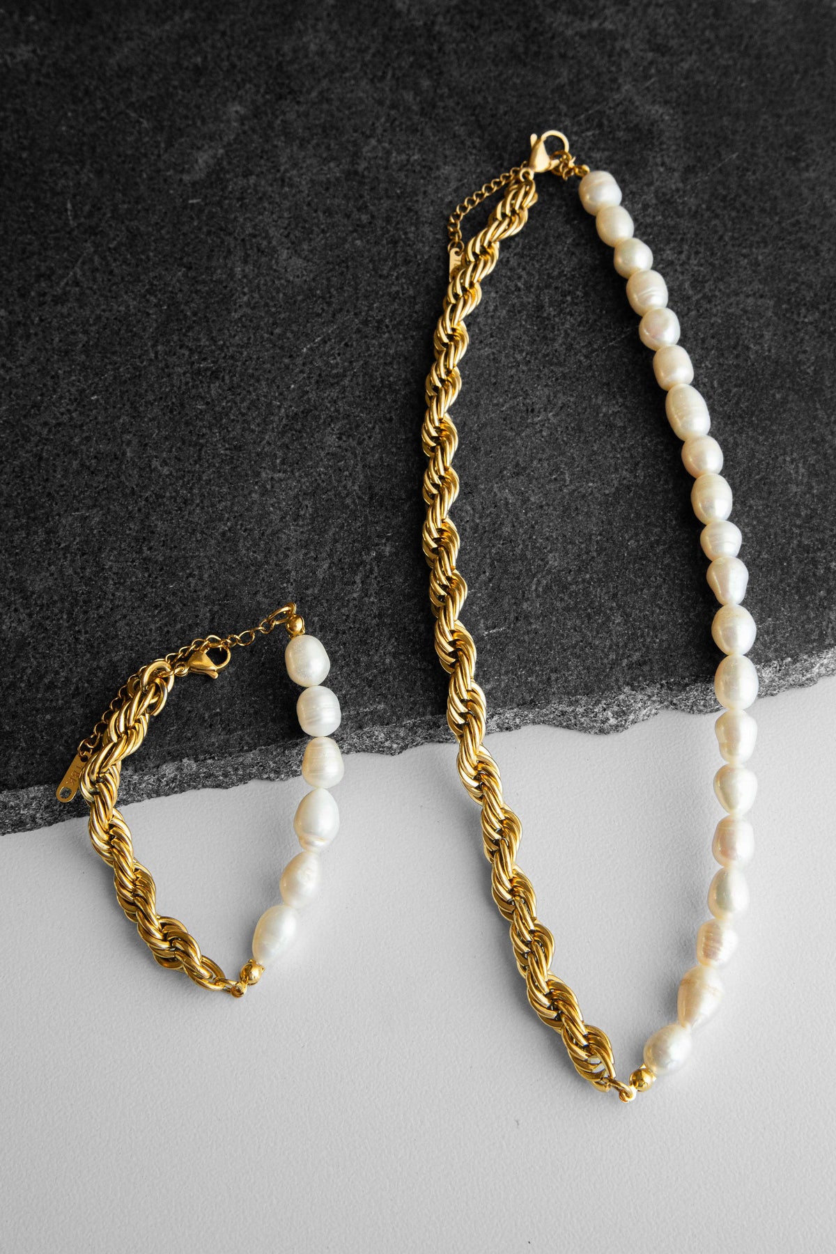 Necklace 162
