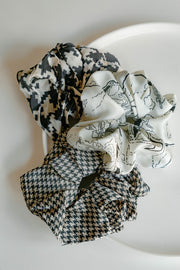 Black and Cream Scrunchie