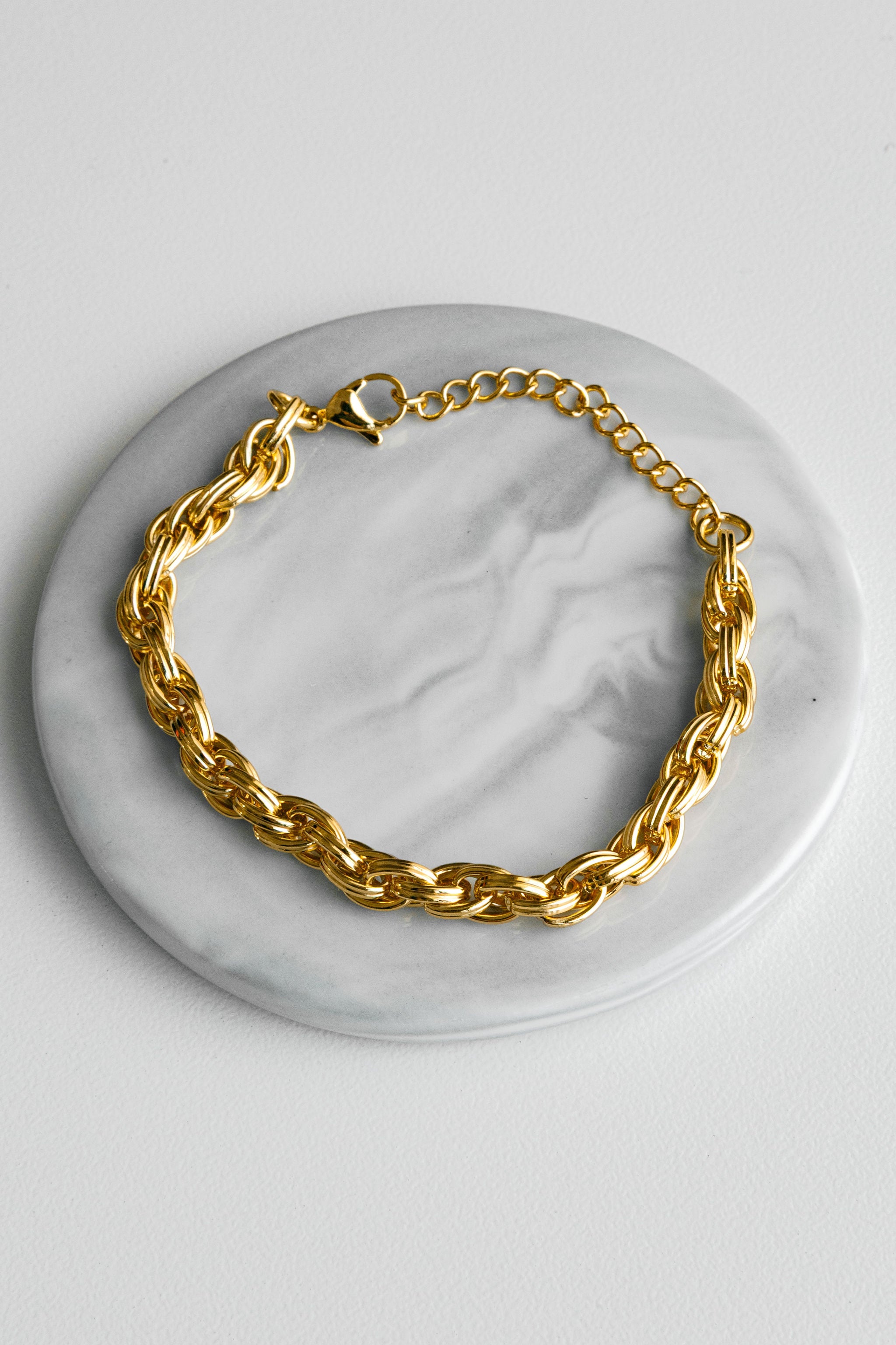 Bracelet 110