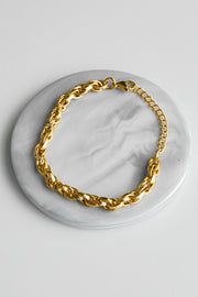 Bracelet 114