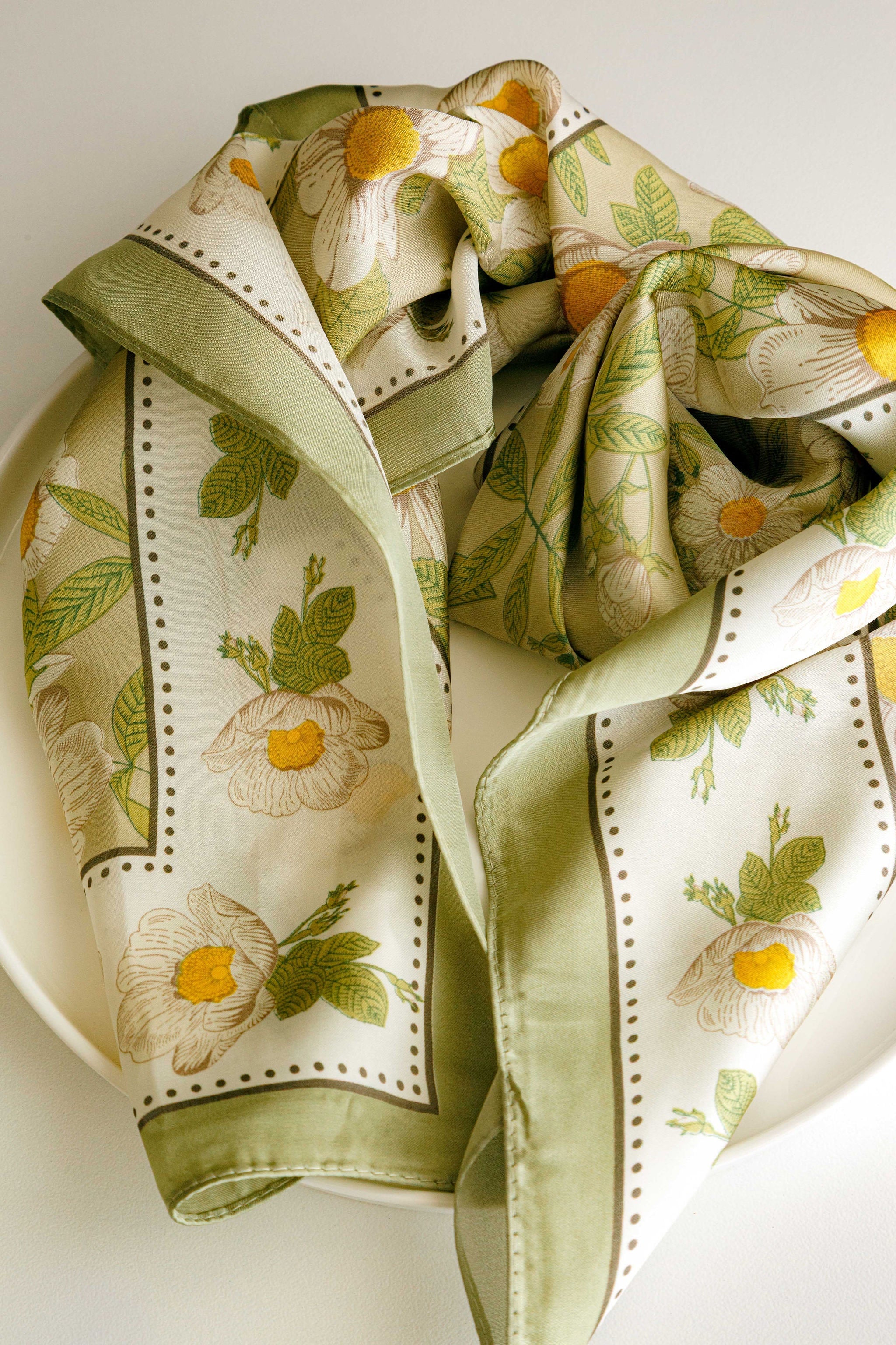 Square Scarf 35