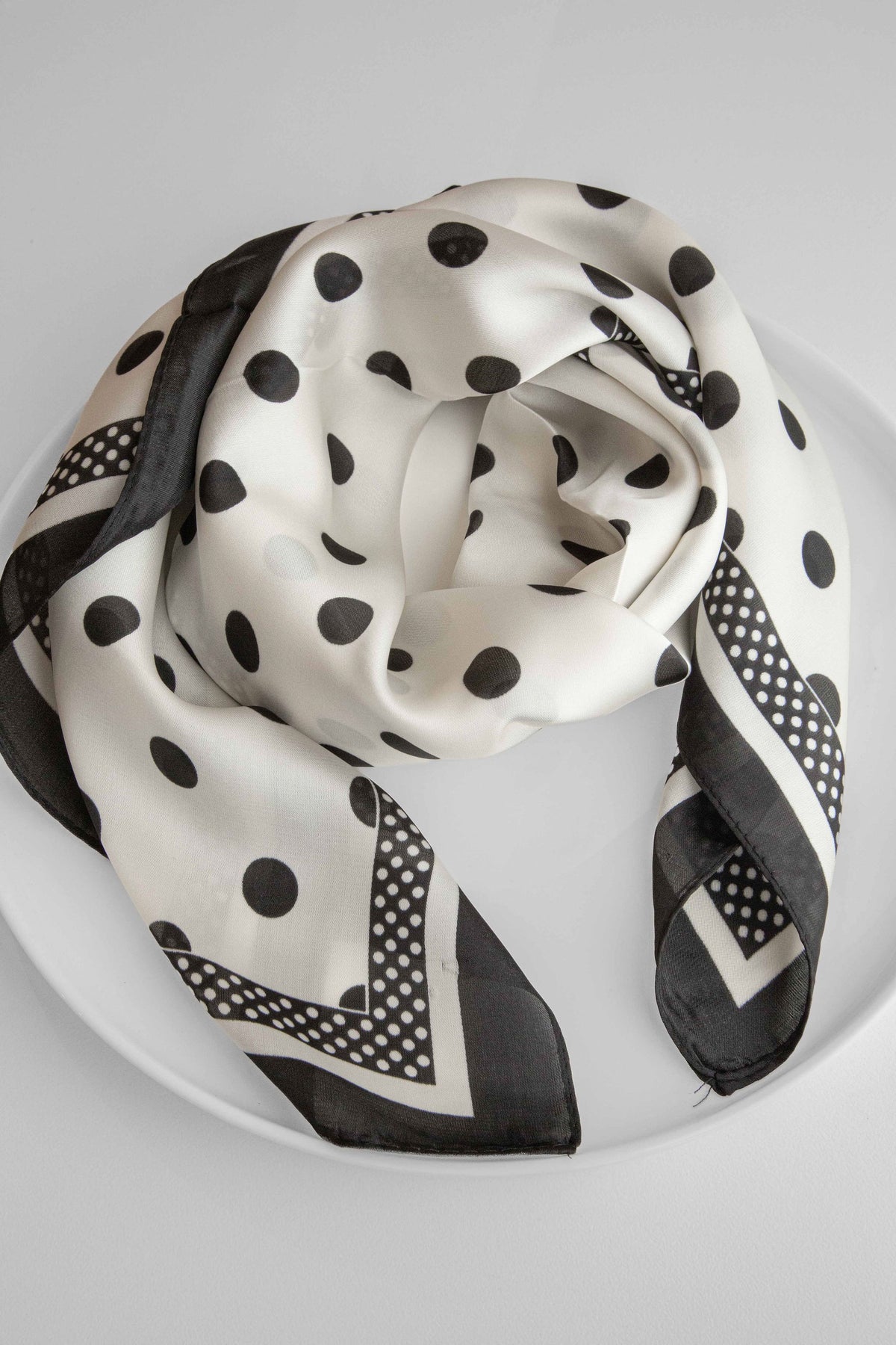 Square Scarf 52