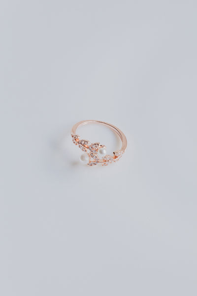 Floral Pearl Ring